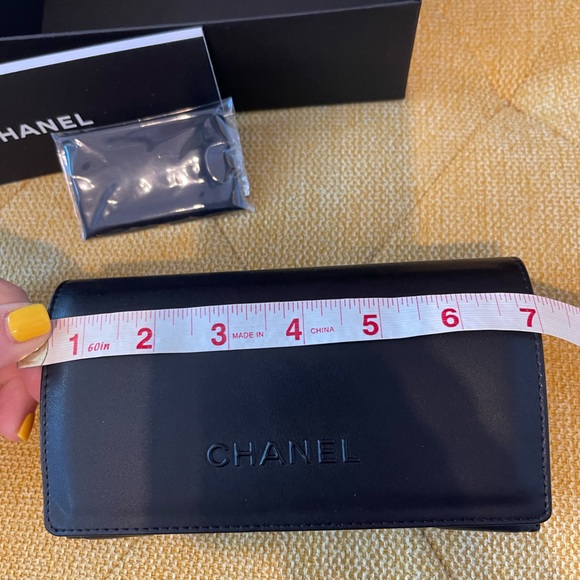 Like New! CHANEL Black Leather Eyeglass Case with Box - Picture 5 of 9